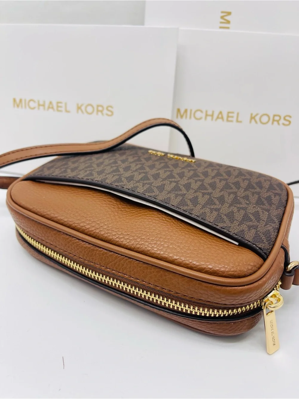 Michael Kors Jet Set Sm Signature Logo Camera Crossbody Xbody Bag Brown  NWT